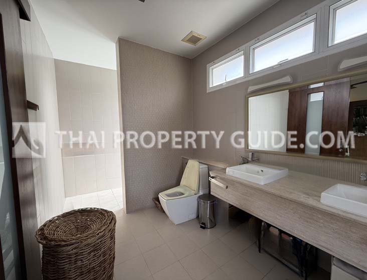 House with Shared Pool in Nichada Thani 
